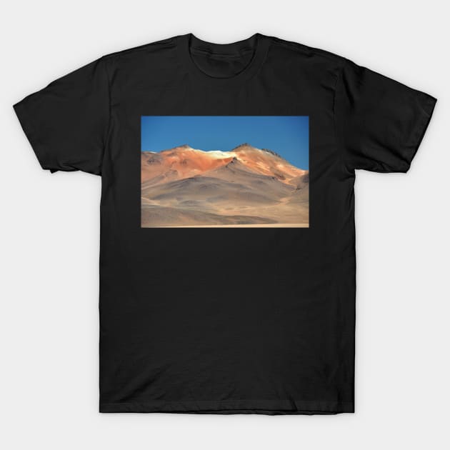 Bolivie - Salar d'Uyuni T-Shirt by franck380